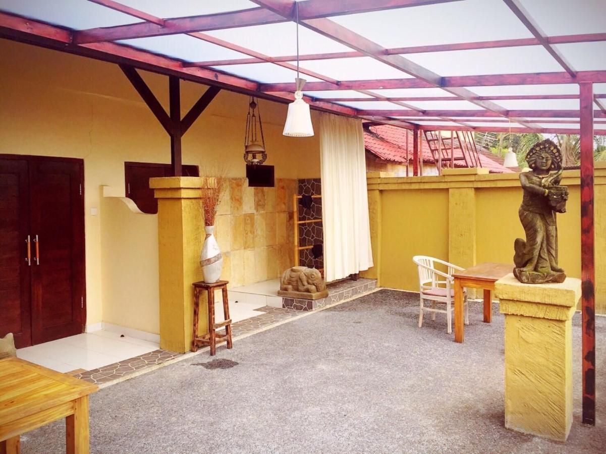 Tukad White House Hotel Ubud  Exterior photo